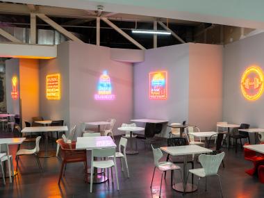 Eventdeco_oc cerny most_neony