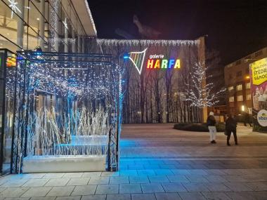 Eventdeco_Galerie Harfa_zimní dekorace_výroba na míru